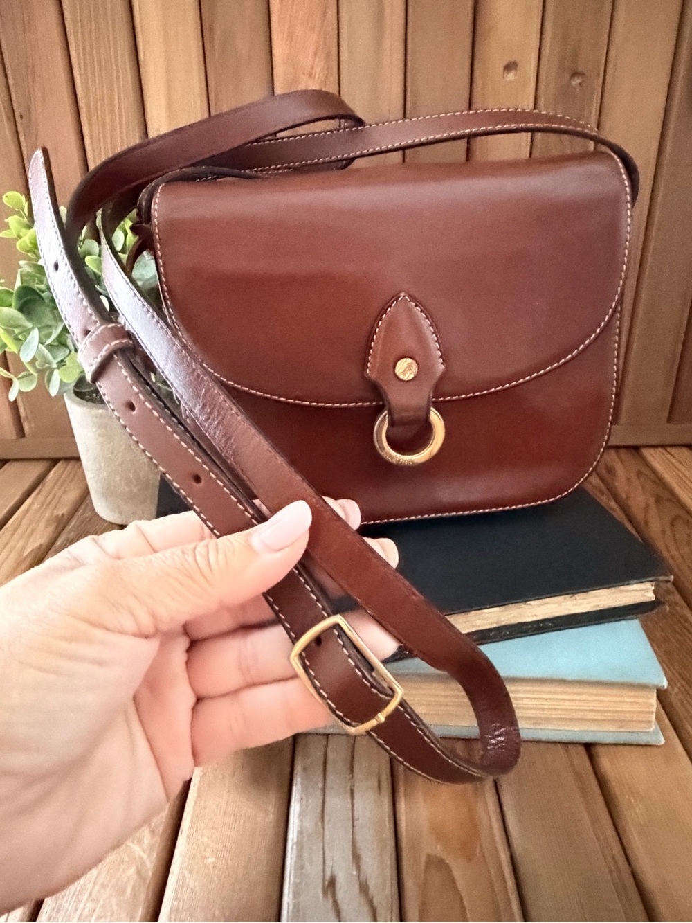 Gold Pfeil Oxford Leather Crossbody Bag by Karl Schaar Rare Vintage - Picture 4 of 16
